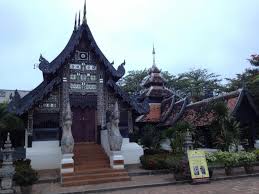 Pawilony świątynne Wat Chedi Luang