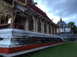 Zabudowania świątynne Wat Phra Yuen